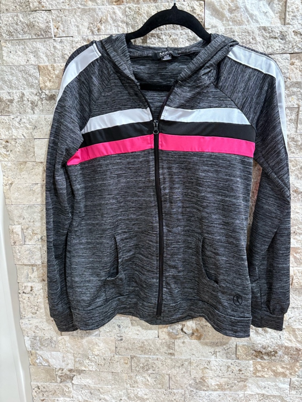 MIKK Athletica Black Athletic Top with Pink‎ Accent size M